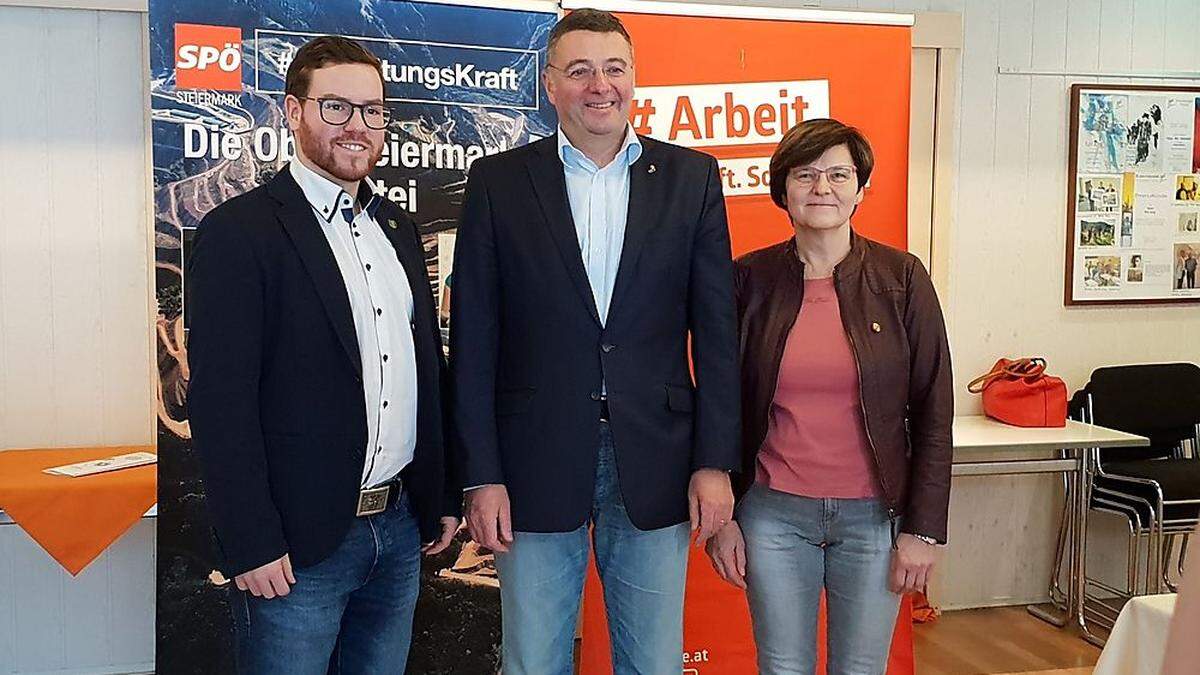 Präsentierten in Niklasdorf die Regionalakademie: Skerget, Leichtfried, Sandler (v.l.)