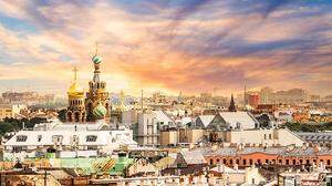 Die weißen Nächte hüllen St. Petersburg in ein besonders schönes Licht