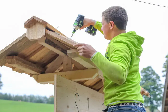 ... führten Holzbauarbeiten durch, ...