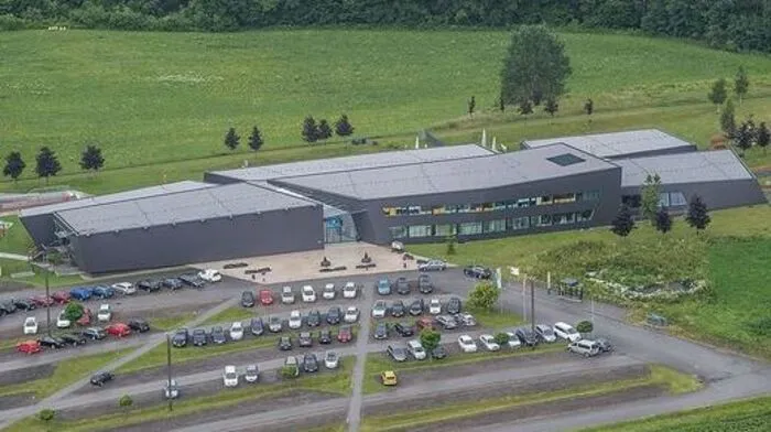 10: Relativ günstig erstanden hat Dietrich Mateschitz die Therme Fohnsdorf. Dafür hofft man nun auf einen großen Ausbau.