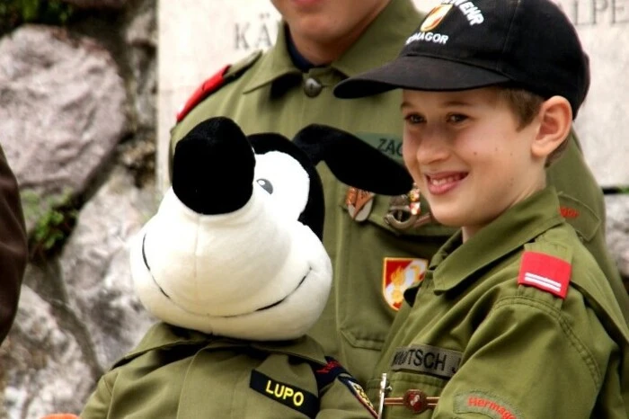 Im Jahr 2005 wurde die Feuerwehrjugend ausgeweitet. Auch die FF Kühweg, Möschach und Tröpolach, Mitschig und Rattendorf sowie Watschig bildeten eigene Jugendgruppe, die allerdings von der FF-Jugend Hermagor verwaltet werden.