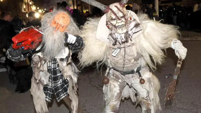 Auch wenn am Wochenende zeitgleich in der Landeshauptstadt Klagenfurt ein großer Perchtenumzug über die Bühne ging: Auch in Brückl im Görtschitztal war am Samstagabend einiges  los. 