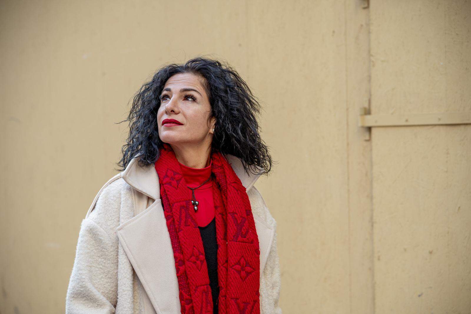 Zeliha Çiçek legte ihr Kopftuch ab und wurde von Gemeinschaft und Familie diskriminiert