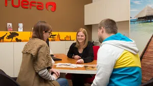 Fachmännische persönliche Beratung, und angenehmer Service: im Reisebüro fühlt man sich bestens aufgehoben           