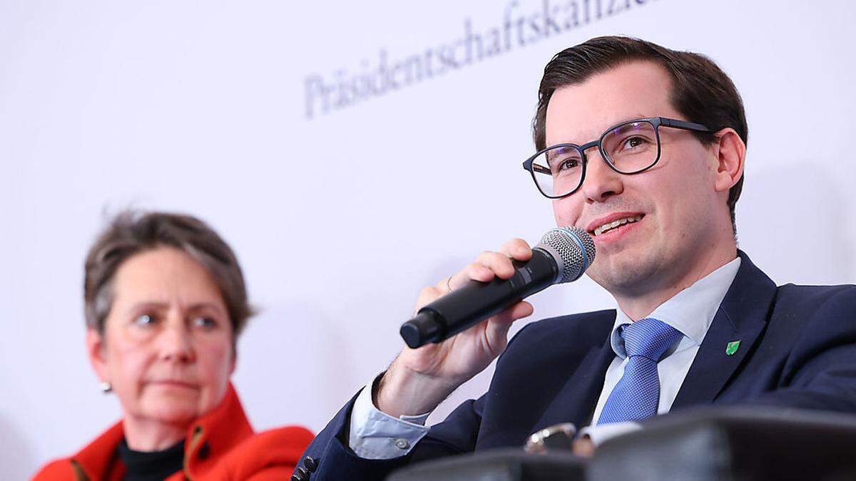 Der Turnauer Bürgermeister präsentierte das Modell in der Hofburg