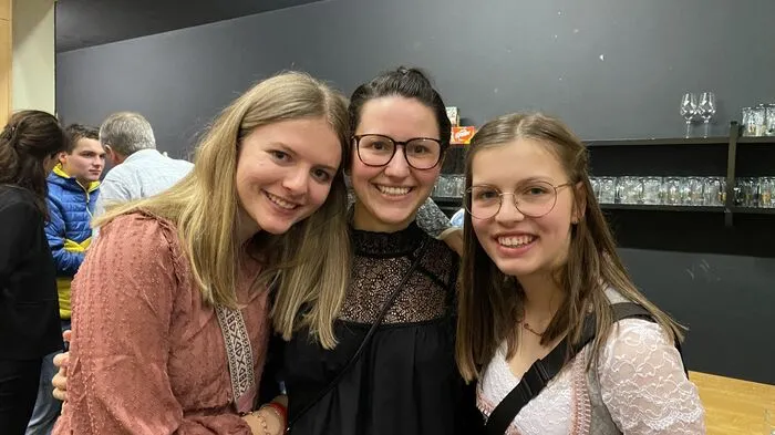 Die Musikkapelle Innervillgraten lud zum jährlichen Musikball. Über 500 Besucher aus dem ganzen Bezirk sind gekommen - darunter viele Junge, aber auch die Dorfälteren