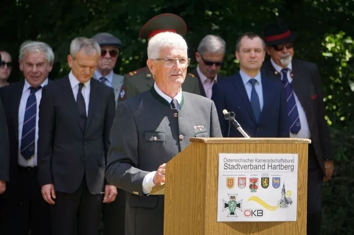 Der Landesgeschäftsführer des Österreichischen Schwarzen Kreuzes - Kriegsgräberfürsorge, Dieter Allesch, begrüßte die Gäste.