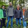 Waldpädagogin Hermine Ponsold vom Verein „Walderleben“, Florian Pleschberger, Forstreferent Bezirke Weiz und Hartberg-Fürstenfeld, Paul Lang, Obmann des Waldverbandes Weiz und Steiermark, Gabriele Vorraber, Regionalstellenleiterin des Waldverbandes Stmk und Franz Schaffler, Förster und Geschäftsführer im Waldverband Weiz