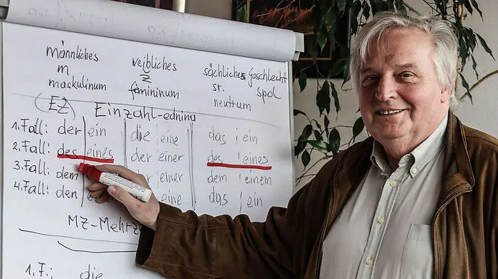 Neben Deutsch unterrichtet Hudl auch Mathematik und hilft bei Hausübungen
