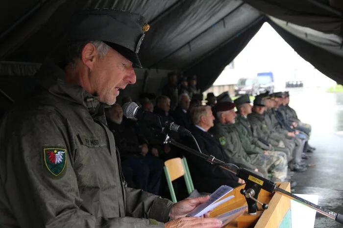 Bataillonskommandant der Spittaler Hochgebirgsjäger, Oberst Rudolf Kury, konnte neben Vizebürgermeister der Garnisonsstadt Spittal an der Drau, Angelika Hinteregger, wieder zahlreiche Ehren- und Festgäste begrüßen.