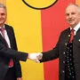 Rosegg-Bürgermeister Franz Richau (rechts), Bezirkshauptmann Bernd Riepan