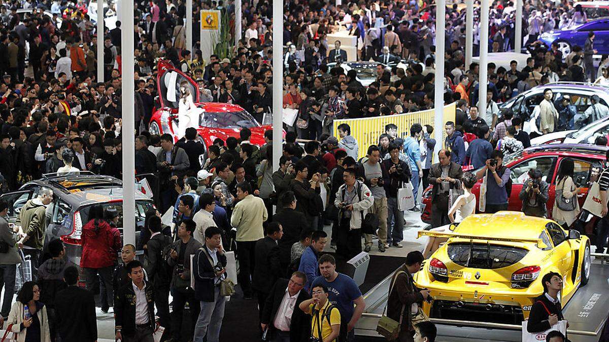 Der Publikumsandrang auf der Messe in Shanghai ist riesig