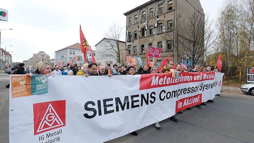 In Leipzig wurde bereits gegen die geplante Werksschließung protestiert.