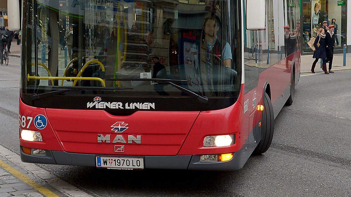 Busfahrer holte die Polizei (Sujetbild)