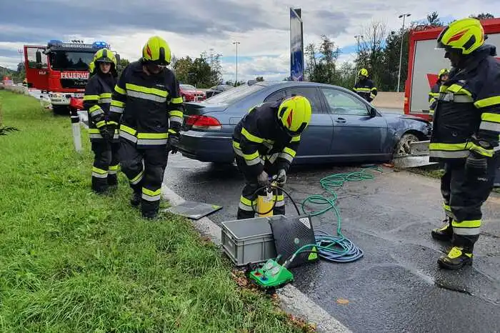 Die FF Obergrossau, Untergrossau und Sinabelkirchen waren im Einsatz, wie auch die Polizei und die Asfinag.