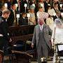 Prince Charles übergab die Braut an seinen Sohn 
