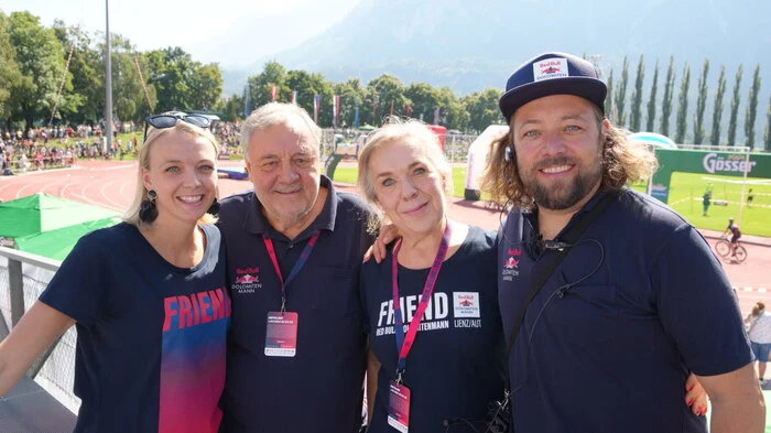 Die Organisatoren Nina, Werner, Sandra und Niki Grissmann luden viele Gäste in den VIP-Bereich des Dolomitenstadions ein.