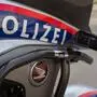 Der 54-jährige Beamte war mit dem Motorrad unterwegs 