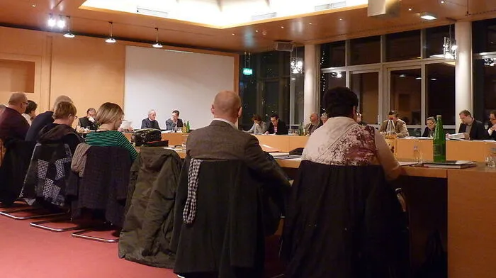Nach der traurigen Meldung rückte die Tagesordnung in den Hintergrund