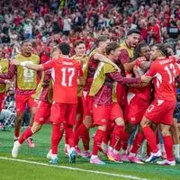 Die Schweiz ist zwar nicht im siebenten Himmel, aber im WM-Achtelfinale - nach einem souveränen 2:0-Sieg über Algerien