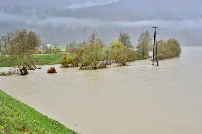 Das sind die aktuellen Aufnahmen aus den Orten Rattendorf (Hermagor) und Waidegg (Kirchbach) von Donnerstagnachmittag.