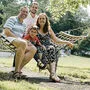 Sie zeigen großes Herz für Manuel: Die Pflegeeltern Alexander und Ulrike mit Marcel Resch