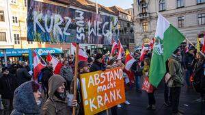 Am 9. Januar demonstrierten etwa 200 - 250 Menschen in Graz unter dem Motto &quot;gegen den Great Reset&quot;.