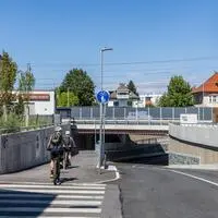 Für Radfahrer kann die Unterführung in Waidmannsdorf gefährlich werden