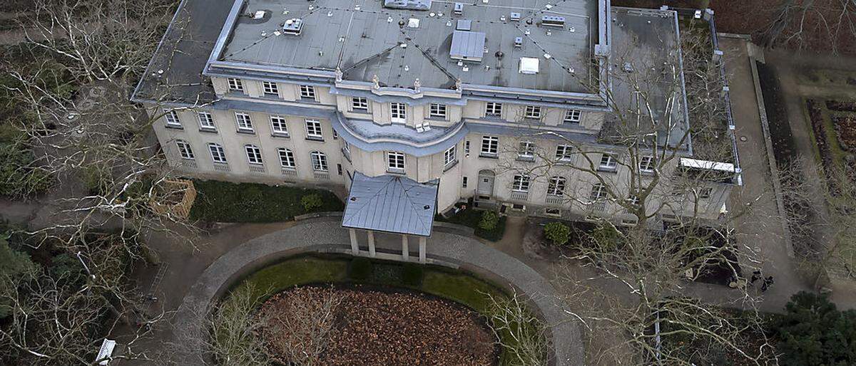 Die Villa am Wann­see wird am 20. Jän­ner 1942 Schau­platz der Pla­nung des größ­ten Ver­bre­chens der Mensch­heits­ge­schich­te