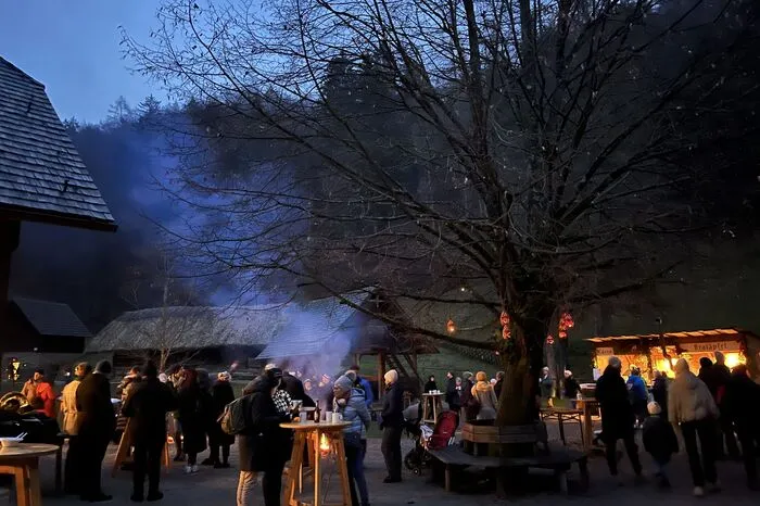 ... geboten wurde viel an altem Kunsthandwerk, Musik, Kulinarik und Brauchtum ...