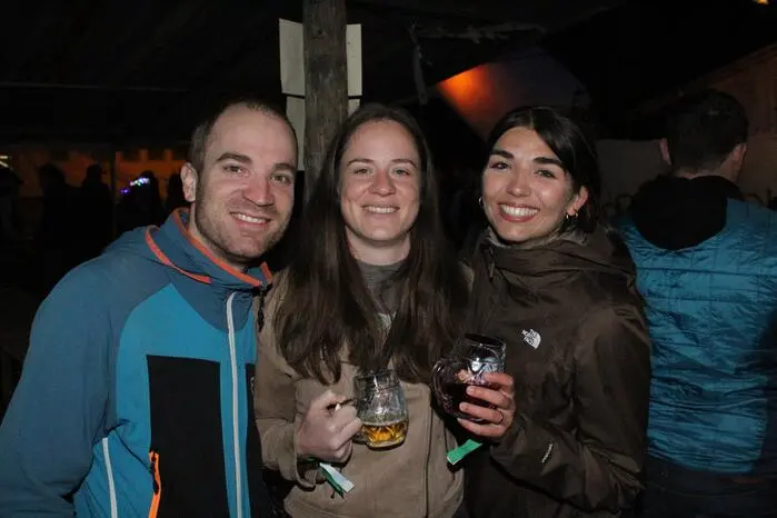 Unter dem Motto: „Die Zeit bei da Landjugend kann man nicht beschreiben, die muss man erleben“ organisierten die Mitglieder der Landjugend Tulwitz rund um Obmann Lukas Windhaber, Leiterin Lena Niederl sowie Obmann-Stellvertreter David Luttenberger mehr als zwei Wochen lang einen abwechslungsreichen Abend. 