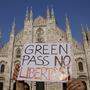 Die Demonstranten, hier in Mailand, sind der Meinung, dass der Grüne Pass ihre Freiheit einschränkt