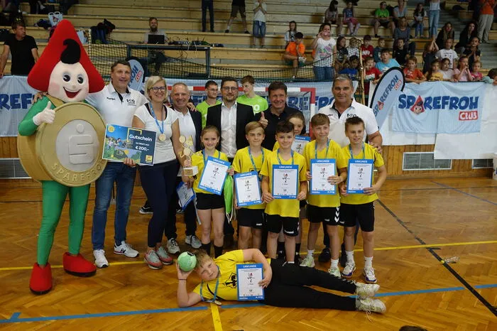 Den Sieg beim Mattenhandballcup 2023 holte sich am Ende die Volksschule Bärnbach.