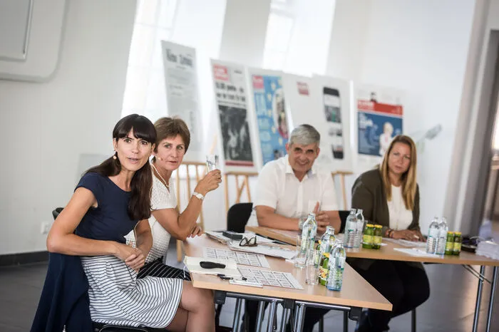 Bettina Schmidt, Chefredakteurin Antonia Gössinger, Redaktionsmanager Michael Sabath und Tanja Haser stimmten die Leserbeiratsmitglieder auf Ihre zukünftigen Aufgaben ein