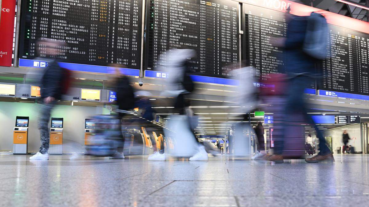 Verdi-Warnstreik am Flughafen – Frankfurt am Main