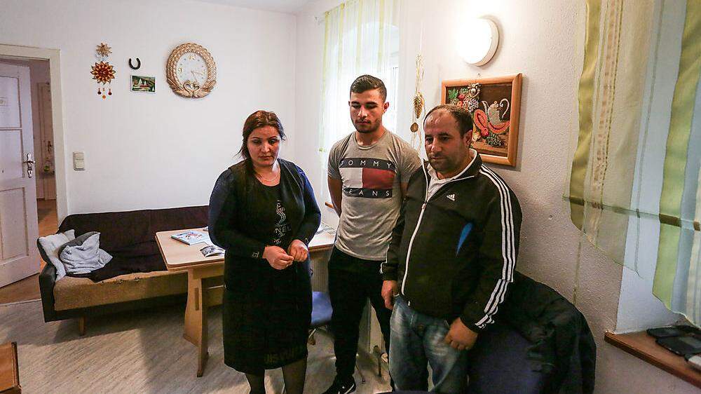 Gazal Amo, Kheder und Aziz Rasho im Flüchtlingsquartier in Passail