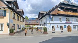 Ein Übergang würde das bestehende Gemeindeamt mit den neuen Gemeinderäumlichkeiten im Haus Kasperer verbinden