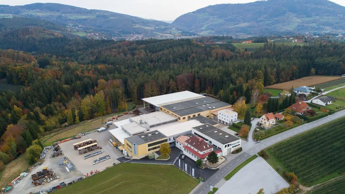 Die Firma Winkelbauer in Anger von oben