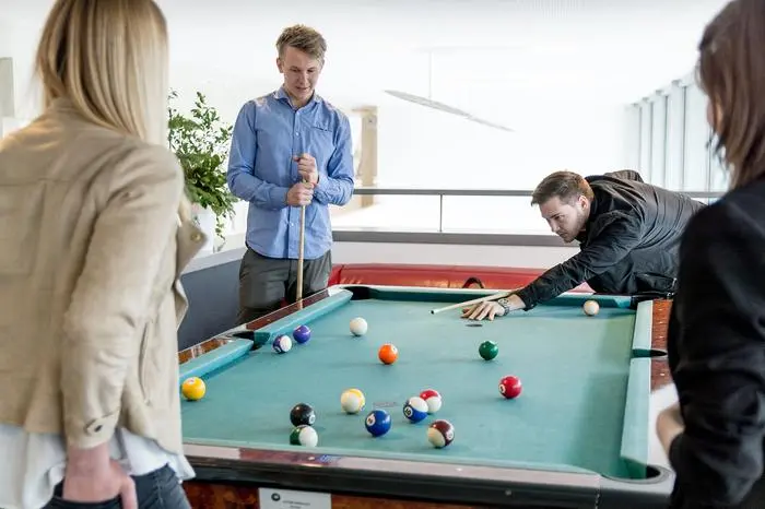 Teamplayer oder Einzelkämpfer? Überlege dir, welche Unternehmensform am besten zu deiner aktuellen Situation passt