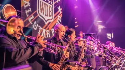 Die „Woodstock Allstar Bänd“ interpretiert dieses Jahr die Hymne am Ring