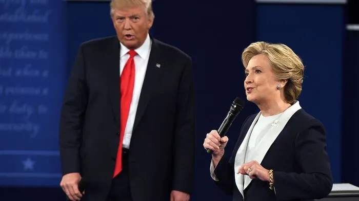 "Mit früheren republikanischen Präsidentschaftskandidaten war ich uneins, aber ich habe nie an ihrer Eignung für das Amt gezweifelt. Bei Donald ist das anders." Clinton über Trump