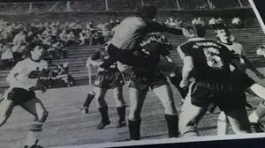 Ein altes Spielerfoto: Johann Koch feierte mit dem SV Feldkirchen zwei Meistertitel
