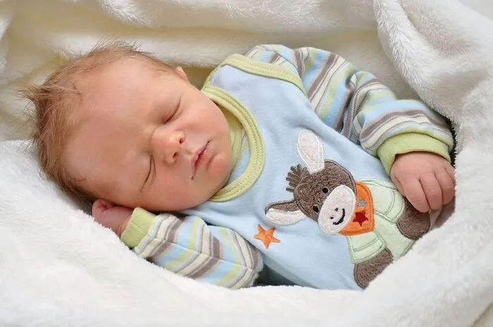 Kerstin und Daniel Schloffer aus St. Margarethen/Raab sind seit 25. Juni stolze Eltern. Ihr kleiner Schatz Florian kam im Landeskrankenhaus Feldbach zur Welt. Seine Maße bei der Geburt waren 3168 Gramm Gewicht und 49 Zentimeter Größe.
