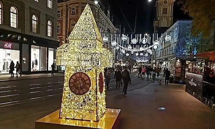 Der glitzernde "Photopoint" am Eisernen Tor in Graz