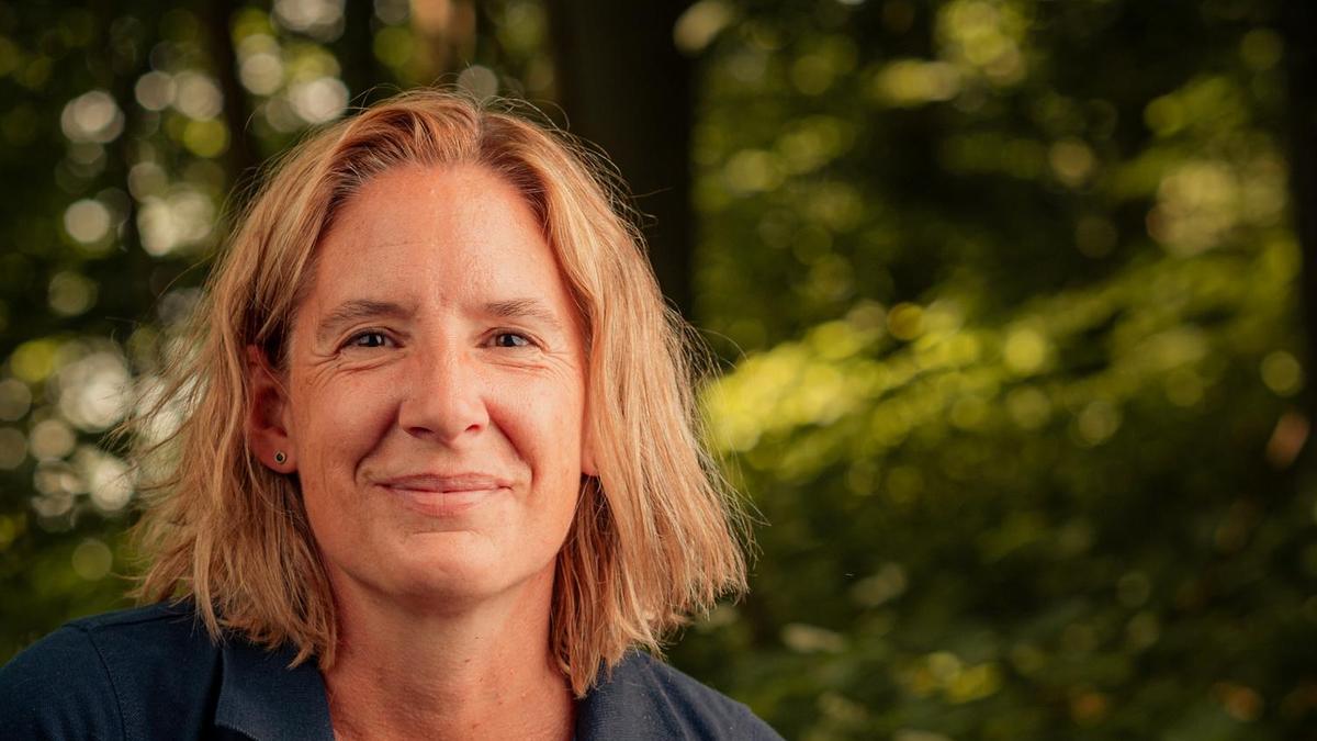 Biologin Brigitte Komposch informiert als Biberberaterin über Förderungen und Maßnahmen im Konfliktfall mit Bibern