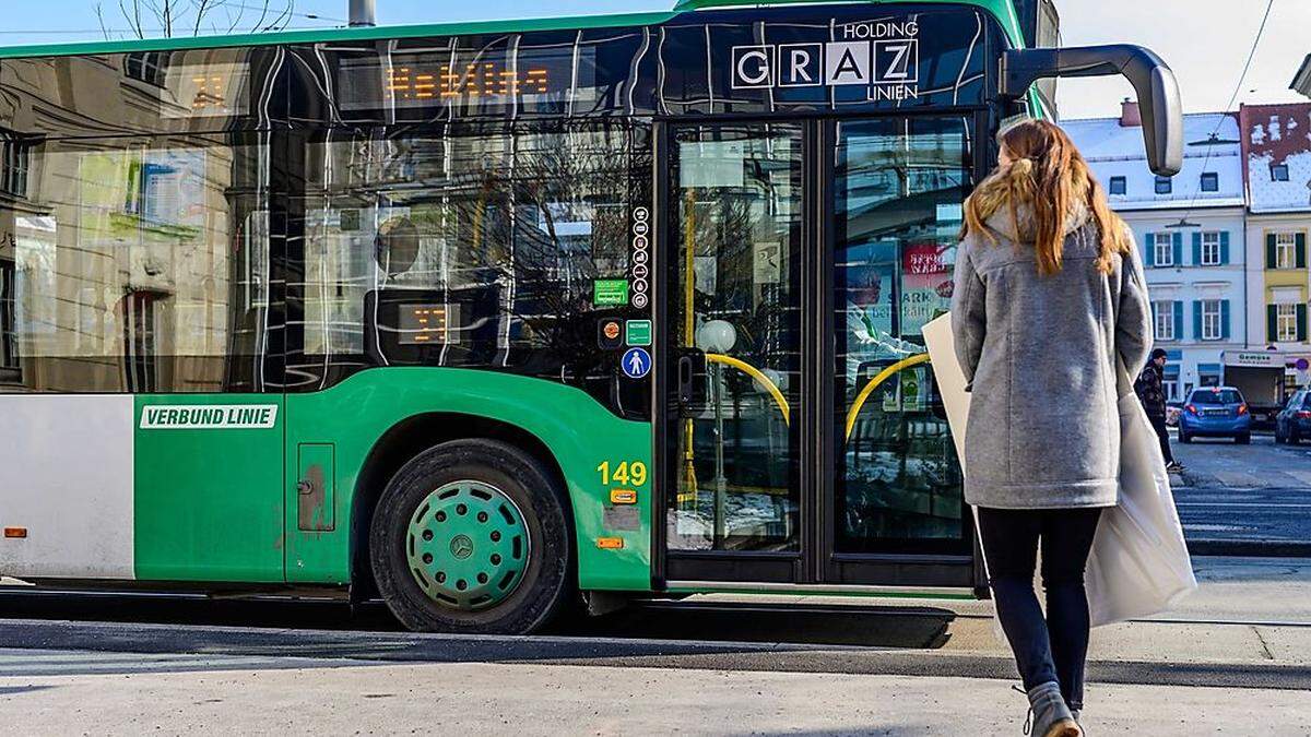 Auch am Samstag springen Busse vorübergehend für Bims ein