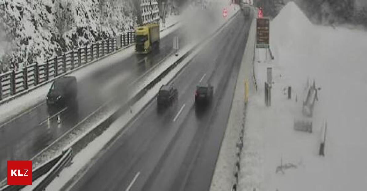 Schnee-im-Packabschnitt-Blockabfertigung-vor-dem-Kalcherkogeltunnel