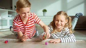 An den Würfel, fertig, los! Der beste Spieler darf sich Sieger nennen