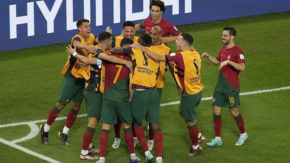 Portugal feiert Ronaldo und seinen Treffer zum 1:0