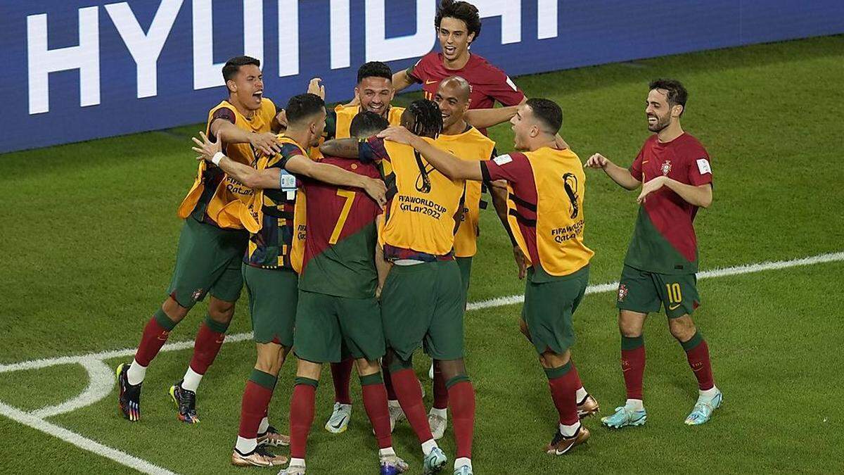 Portugal feiert Ronaldo und seinen Treffer zum 1:0